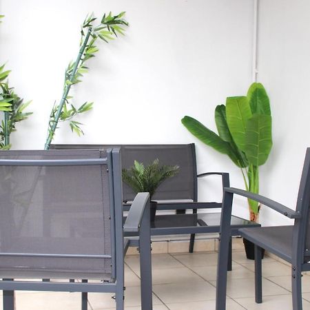 Nouveau ! Studio meublé, moderne, idéalement situé La Possession Extérieur photo