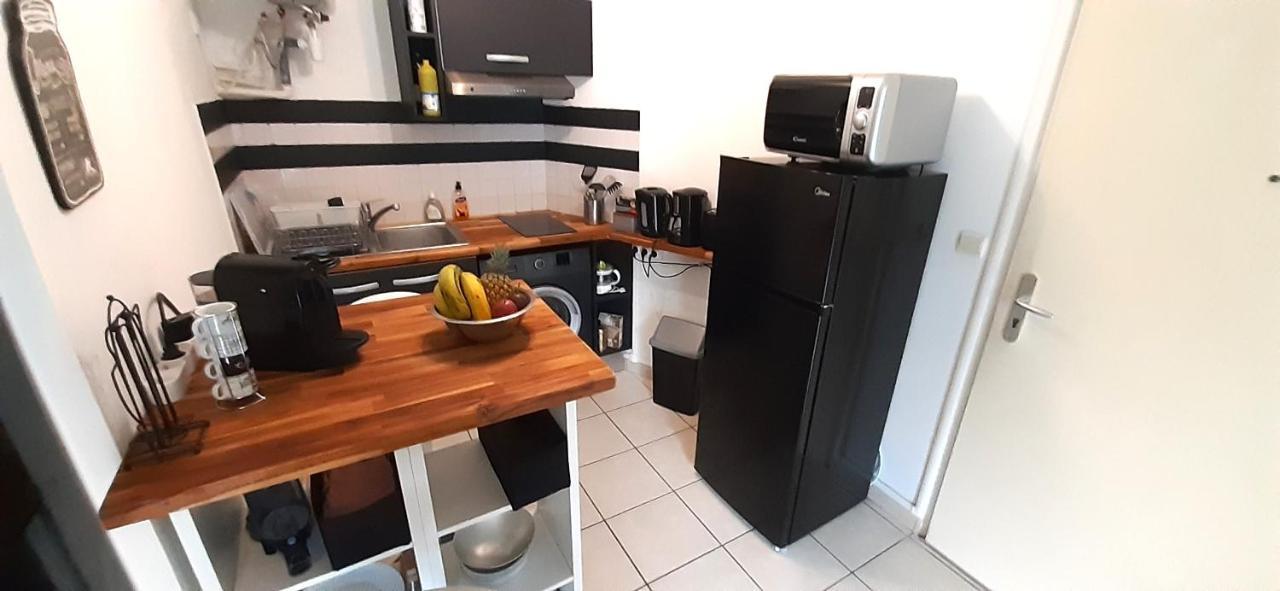 Nouveau ! Studio meublé, moderne, idéalement situé La Possession Extérieur photo
